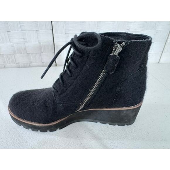 "Eileen Fisher" Black, Crew, Felted , Lace Up, Bootie, Size 7,Wedge Heel, Winter - Picture 7 of 10